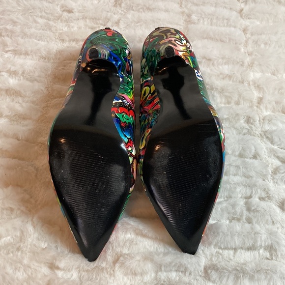Steve Madden X Keisha Cole Graffiti Pumps - Picture 4 of 5
